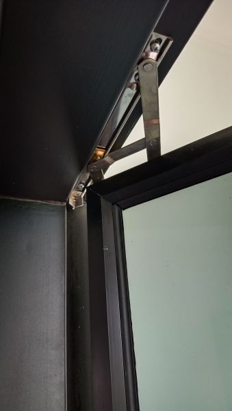 Pivot Window Replacement in Ruskin